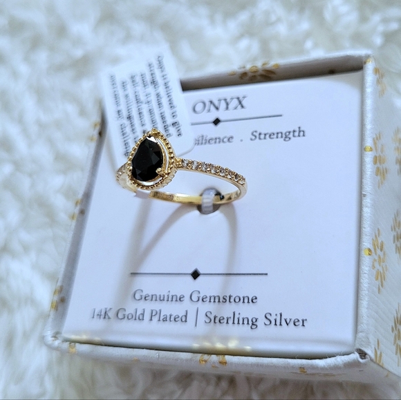 Shivam Pear🍐Shaped Black🖤 Onyx Gold💛 Ring💍 - NIB - Picture 4 of 16